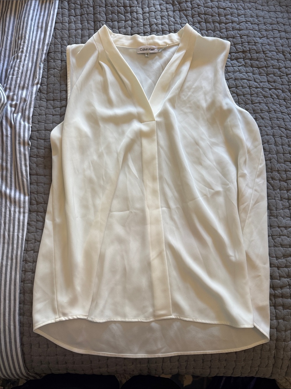 Calvin Klein Ivory V-Neck Sleeveless Blouse